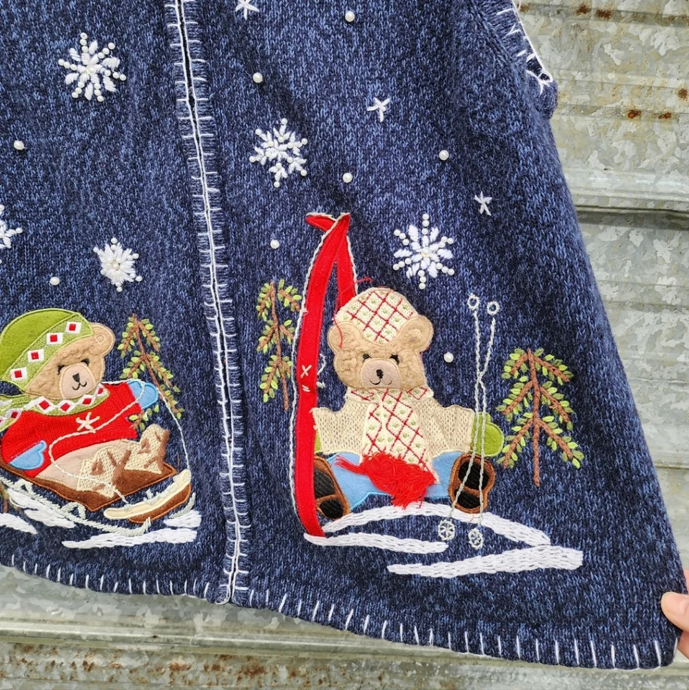 VINTAGE Holiday Not So Ugly Christmas Teddy Bear Embroidered Zip-Up Cardigan - Picture 10 of 14